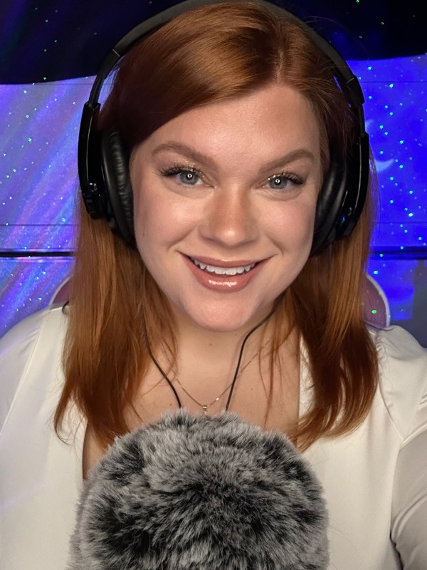 Sam | Your ASMR Bestie🎙️ (@samanthaisasmr) is LIVE - TikTok LIVE