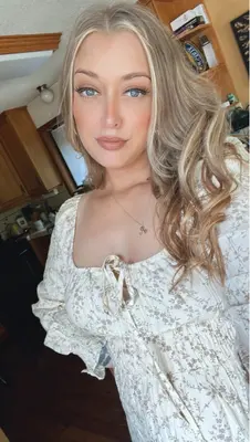 Ditya.mua (@mua.gresik) is LIVE - TikTok LIVE
