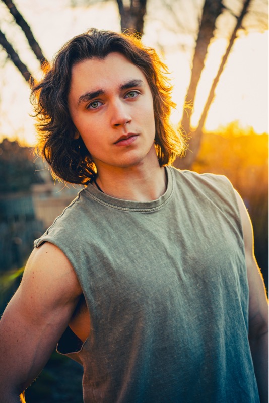 johnnyb.real (@johnnyb.real) is LIVE - TikTok LIVE
